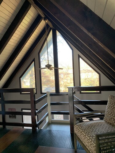 Lovely 3-bedroom house with loft in Burlington