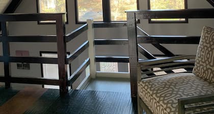 Lovely 3-bedroom house with loft in Burlington