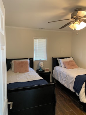 3 bedrooms, WiFi, bed sheets