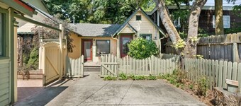 The Williams - luxe 2-bedroom cottage w/onsite parking in downtown Jacksonville