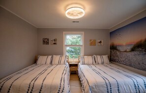 2 bedrooms, desk, iron/ironing board, free WiFi