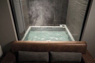 Comfort Room, Balcony, Mountain View | Bathroom | Separate tub and shower, free toiletries, hair dryer, slippers
