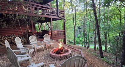 FamiLee RosenHütte
4BR 4BA Cabin in- Innsbruck Helen GA
W-HotTub&DogFriendly
