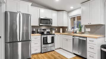 Microwave, oven, stovetop, dishwasher