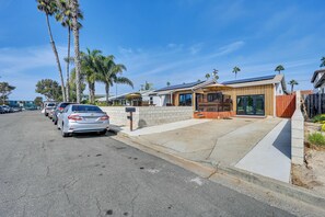 Exterior - House Kitsune (Oceanside)