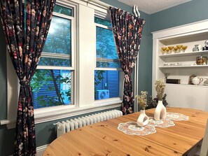 Dining - New*La Maison Victoria*Downtown Moncton* (Moncton)