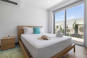 Iron/ironing board, WiFi, wheelchair access