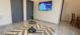 دخول ذاتي -غرفتين وصاله بجلسه خارجيه جميله