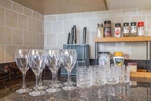 Dining - Central Specious 3 bedrooms Upstairs (Vancouver)