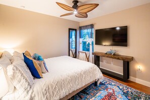 3 chambres, fer et planche à repasser, accès au Wi-Fi (inclus)