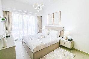 1 slaapkamer, een strijkplank/strijkijzer, wifi, beddengoed