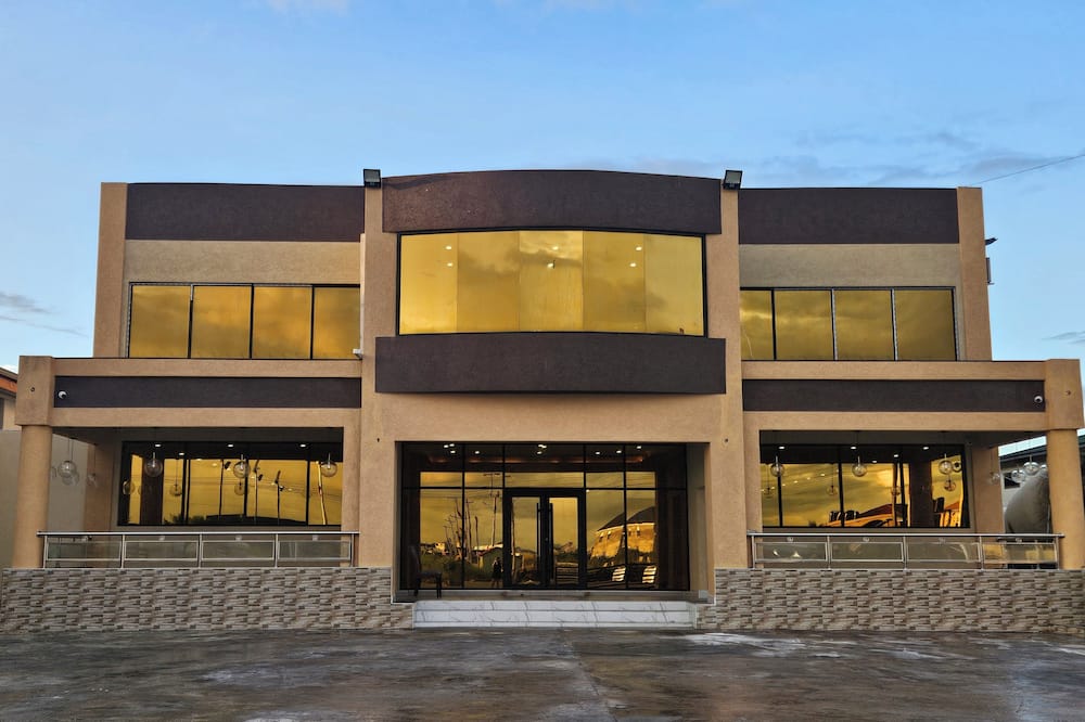 CROWN HOTEL GUYANA INC