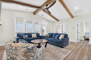 TV, fireplace - Brand New 7 Bedroom, 7 Bathroom Beach House (Ocean Isle Beach)