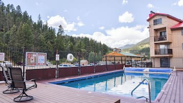 Udendørs pool, opvarmet pool