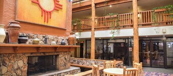 Lift's West #105 - Cozy Corner at the Lifts