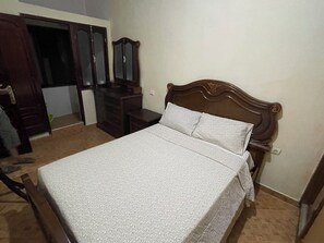 2 bedrooms, internet - Quiet Apartment near Downtown Tangier - Free Parking & Fast Wi-Fi (Tanger)