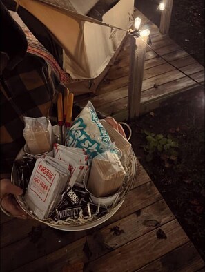 Food and drink - Red River Gorge Cozy Glamping Tent for 4 • Heated, Fire Pit & Hot Tub (Stanton)