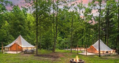 Red River Gorge Cozy Glamping Tent for 4 • Heated, Fire Pit & Hot Tub