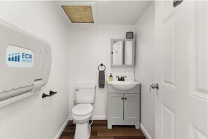 Dusche, Handtücher, Seife, Shampoo