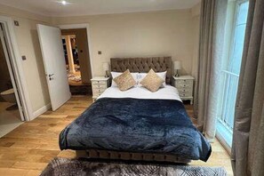 3 bedrooms, WiFi, bed sheets