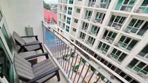 Room, 1 Bedroom, Balcony, Pool View | Balcony