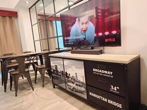 Room, 1 Bedroom, Balcony, Pool View | Room amenity