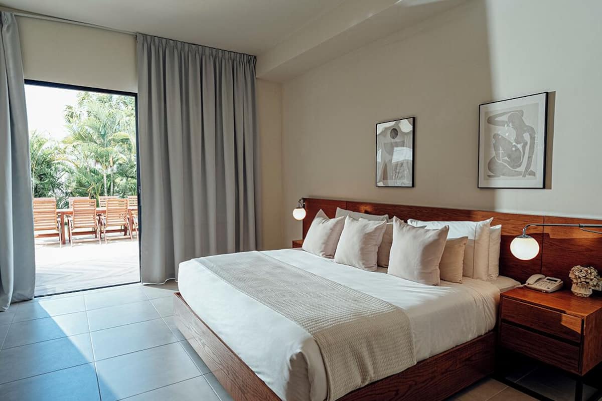 Ropa de cama de alta calidad y artículos del minibar gratis