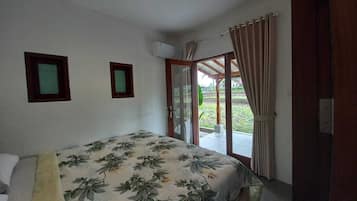 Double Room, Park View | Desk, laptop workspace, free WiFi