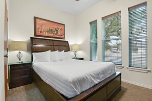 2 bedrooms, desk, iron/ironing board, WiFi