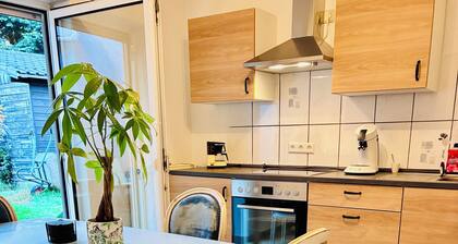 Ruhe & Erholung im GrĂŒnen! Mediterranes Landhaus-Apartment mit Jacuzzi
