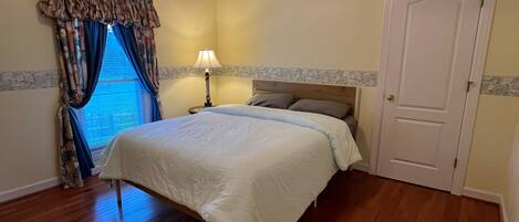 2 Schlafzimmer, Bügeleisen/Bügelbrett, WLAN, Bettwäsche