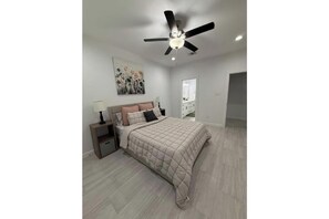 3 bedrooms, iron/ironing board, free WiFi, bed sheets - Newly built,private,and cozy. 6 guest • 3 bedrooms • 3 beds • 2 baths (Houston)