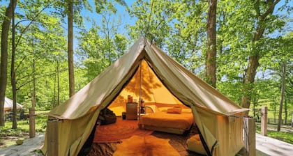 Forest Glamp Retreat • Hot Tub & Fire