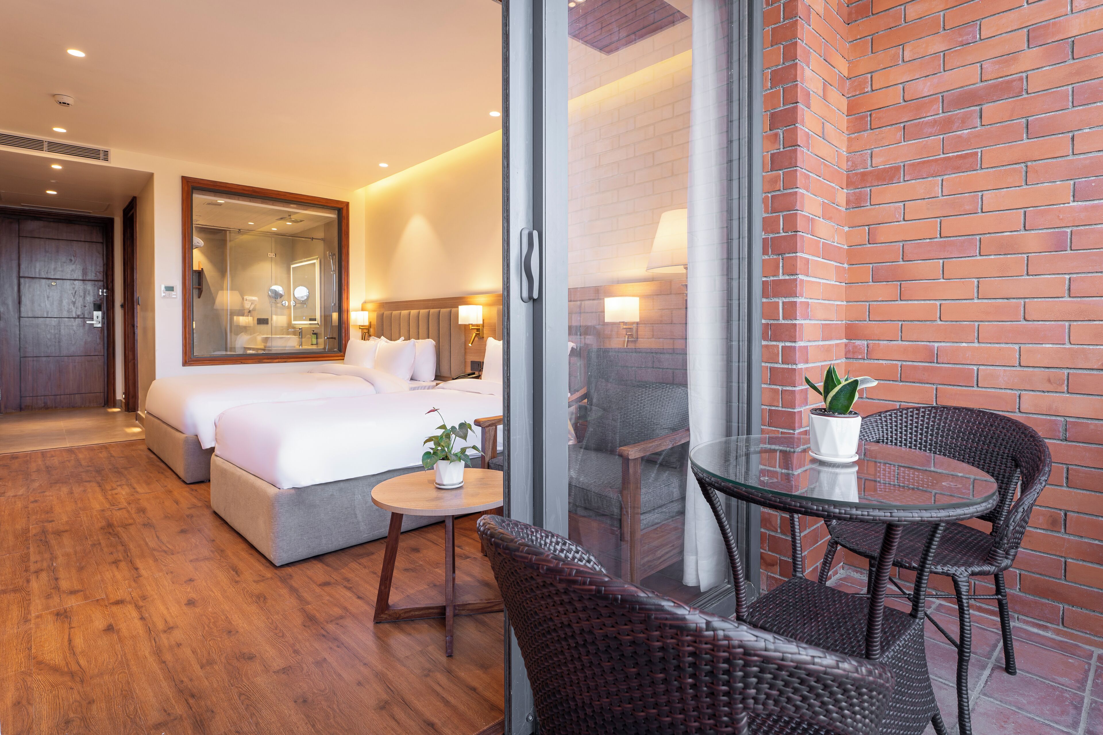 Deluxe Room, Hill View | Desk, laptop workspace, iron/ironing board, free WiFi