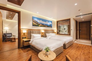 デラックス ルーム ヒルビュー | デスク、ノートパソコン用作業スペース、アイロン / アイロン台、WiFi (無料)