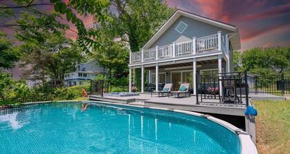 Waterfront Cottage w/ Pool! Beach Access