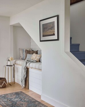 Interior - Gran Roble - Charming Countryside Retreat (Prince Edward)