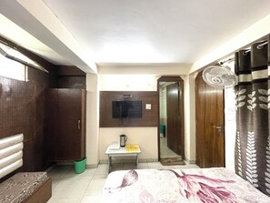 Double Room | Free WiFi