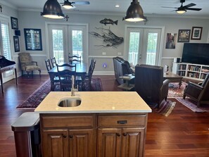 Interior - Peaceful Creekside Home Near Historic Savannah & Beach (Savannah)