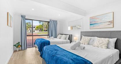 Sunnybank Studio Retreat | 2 Beds, 4 Guests