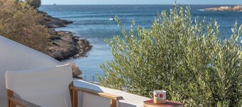 Art Sounion, Seafront Elegance