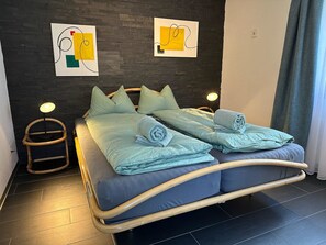 2 bedrooms, Internet