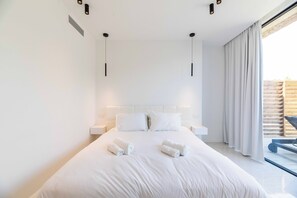 5 bedrooms, iron/ironing board, travel crib, free WiFi - Villa Monte Sereno Luxury 3 mn walk from Pinarellu beach (Zonza)