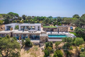 Exterior - Villa Monte Sereno Luxury 3 mn walk from Pinarellu beach (Zonza)