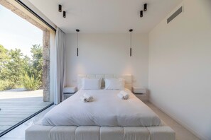 5 chambres, fer et planche à repasser, lit parapluie, Wi-Fi gratuit