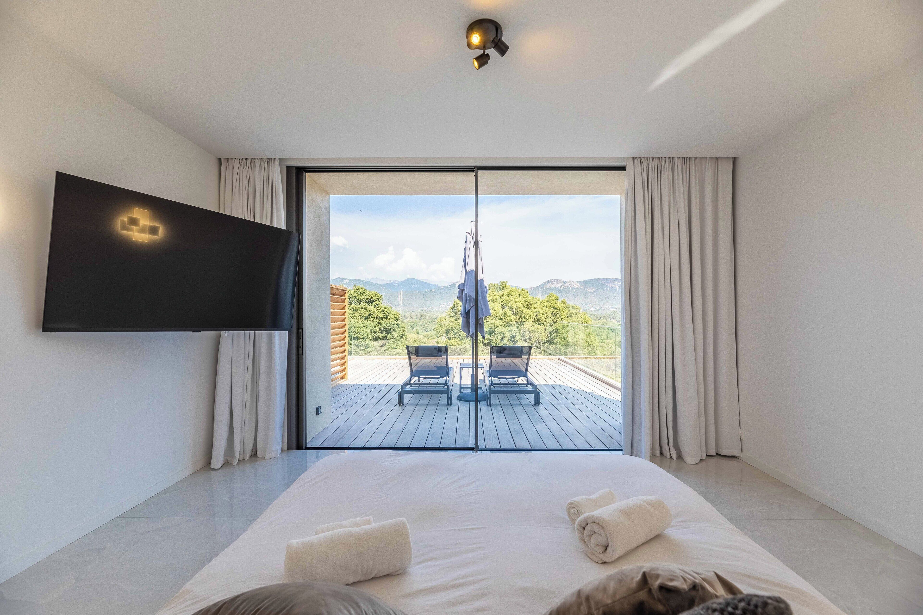 5 chambres, fer et planche à repasser, lit parapluie, Wi-Fi gratuit