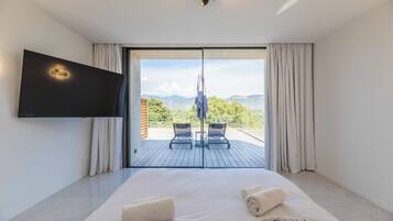 5 chambres, fer et planche à repasser, lit parapluie, Wi-Fi gratuit