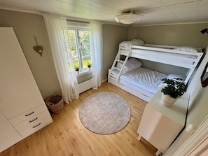 3 bedrooms, Internet