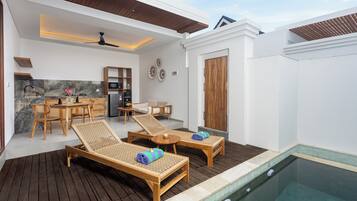 Luxury-Villa, Poolblick | Wohnbereich