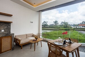 Shinta One Bedroom Private Pool Villa with Kitchenette | Garden view - Casa Rama Villas Ubud  (Ubud)